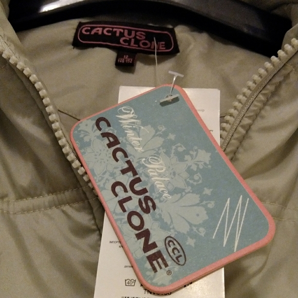 Cactus Clone puffer vest - NWT - Picture 3 of 11